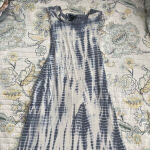 Forever 21 Blue & White print beach cover up size S